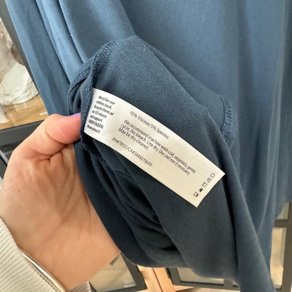 Eileen Fisher top long sleeve tunic asymmetrical hem navy scoop boat neck - Picture 7 of 7